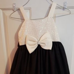 Girls dress